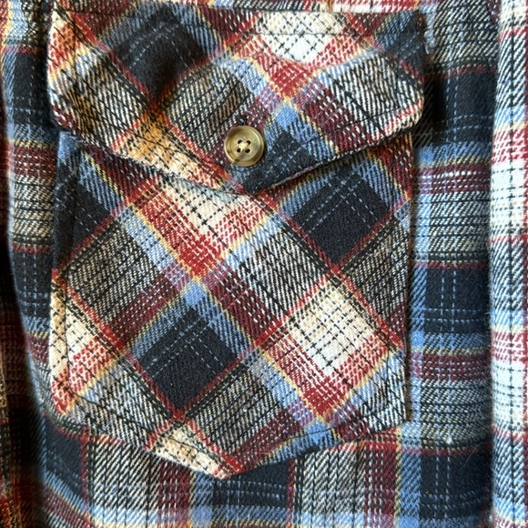 Fall Flannel Boys 16/18 Large Red Blue White plaid button down up medium weight - Picture 4 of 7